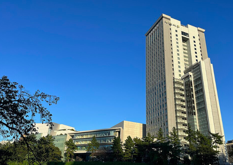法政大学