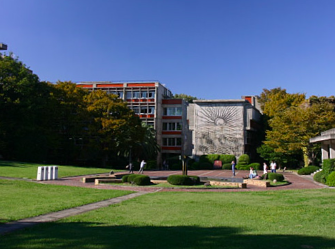 南山大学