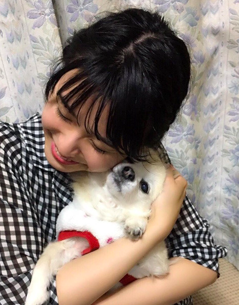 望木聡子と愛犬プラム