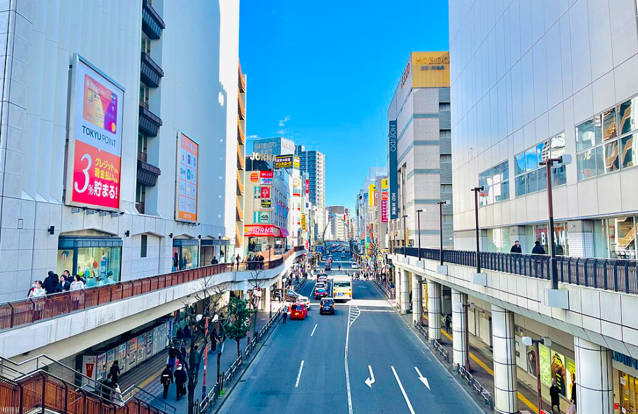 町田市の町田駅前通り