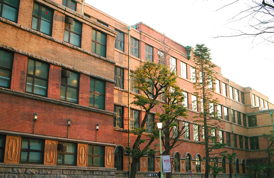 上智大学