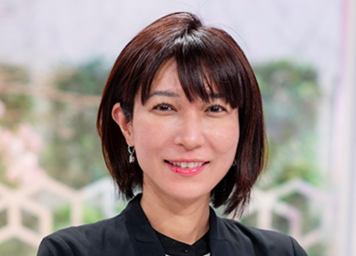 横須賀ゆきのに子供はいる？旦那はどんな人？若い頃や身長に学歴も調査！