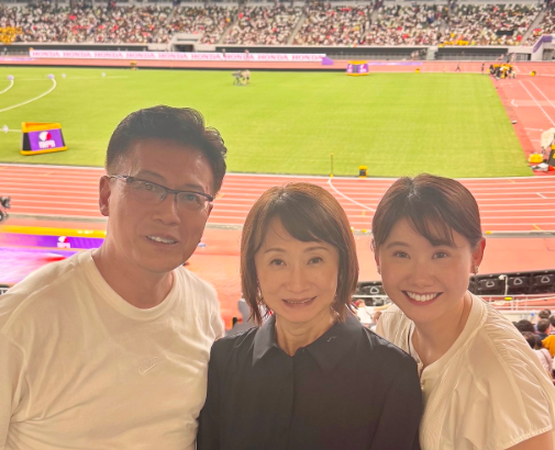 野村修也と妻と娘