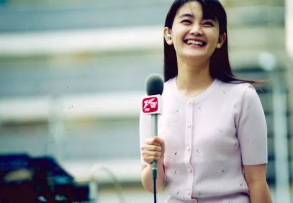 『ズームイン！！朝！』に出演する内山佳子（27歳頃）