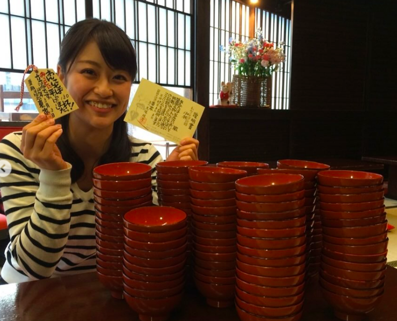 わんこそばを130杯完食した村雨美紀