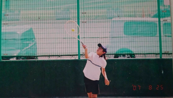 佐藤朱の小学生時代