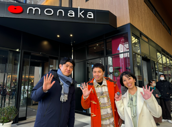 江口アミ（右）と藤井貴彦（左）