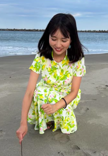 石田瑠美子の左手薬指に指輪はみられない