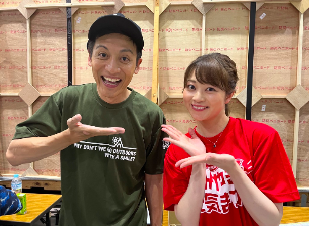 お笑い芸人「とろサーモン」の村田と西ノ入菜月