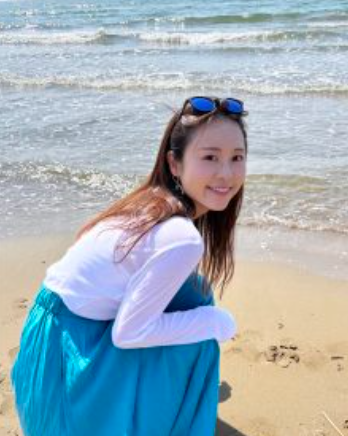 千里浜なぎさドライブウェイを訪れた森重有里彩