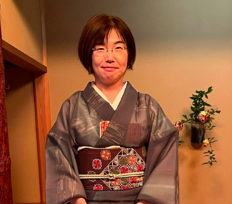 着物姿の錦田愛子