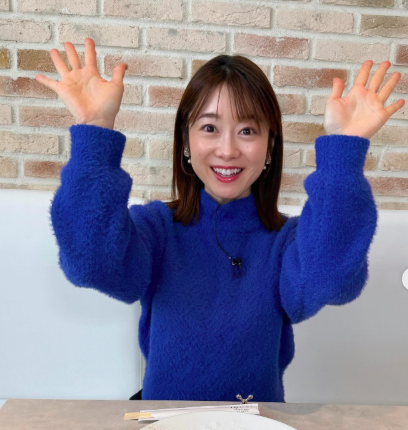 飯田菜奈の左手薬指に指輪はみられない