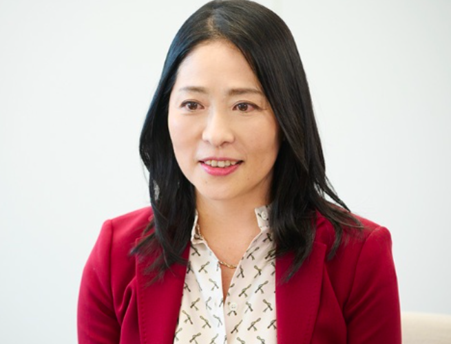 NHKの黒崎めぐみに夫はいる？結婚してる？NHK退職の噂や若い頃も調査！