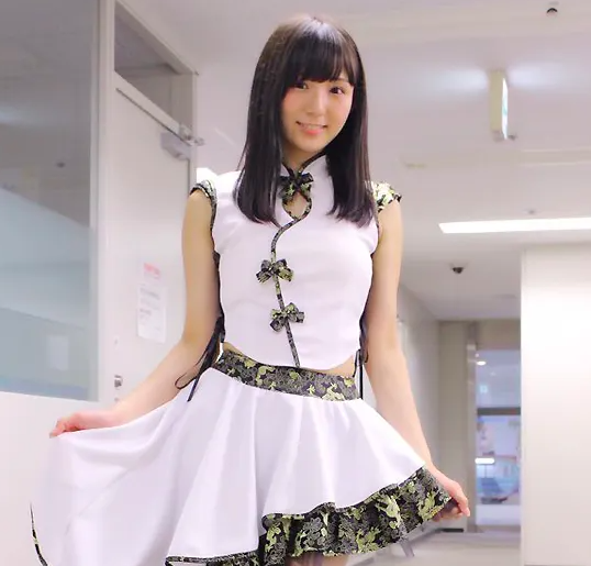 アイドル時代の栗田麻理