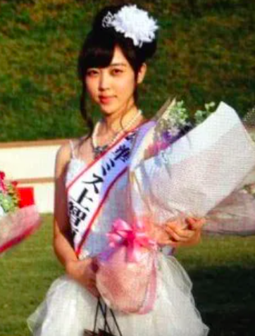 ミス上智短大準グランプリに選出された上野愛奈
