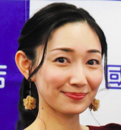 八塚彩美