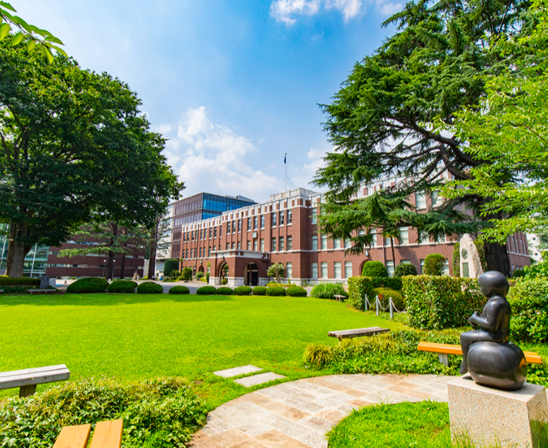 成蹊大学