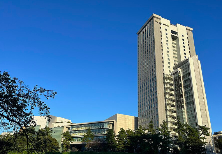 法政大学