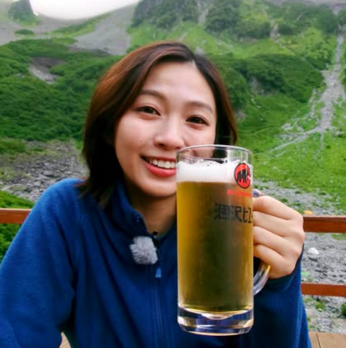 海渡未来の左手薬指に指輪は見られない