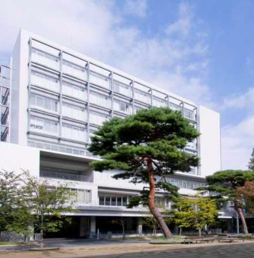 成城大学