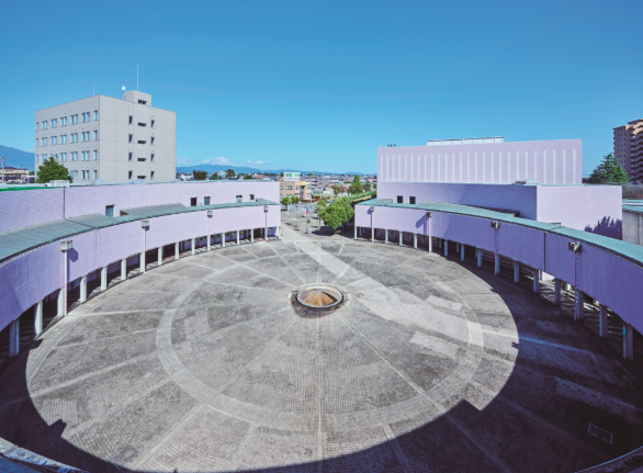 群馬県立女子大学