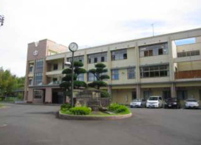 日置市立伊集院中学校